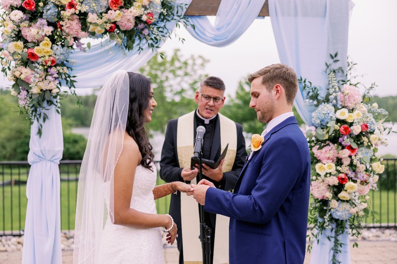 1e4d8ce5b9974233ad85f4efb9a919e9